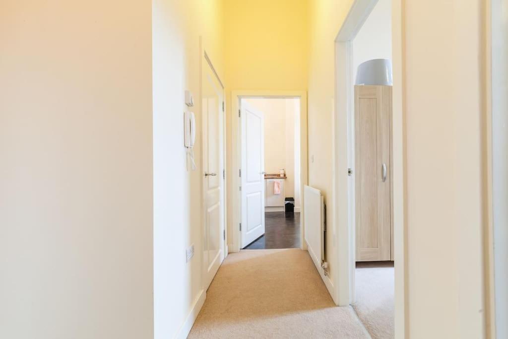 Fusilier Apartment Wrexham City Bagian luar foto