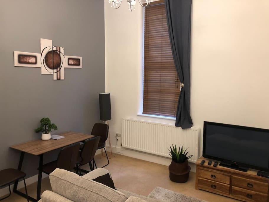 Fusilier Apartment Wrexham City Bagian luar foto