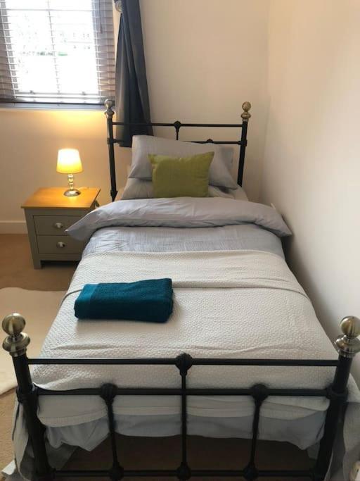 Fusilier Apartment Wrexham City Bagian luar foto