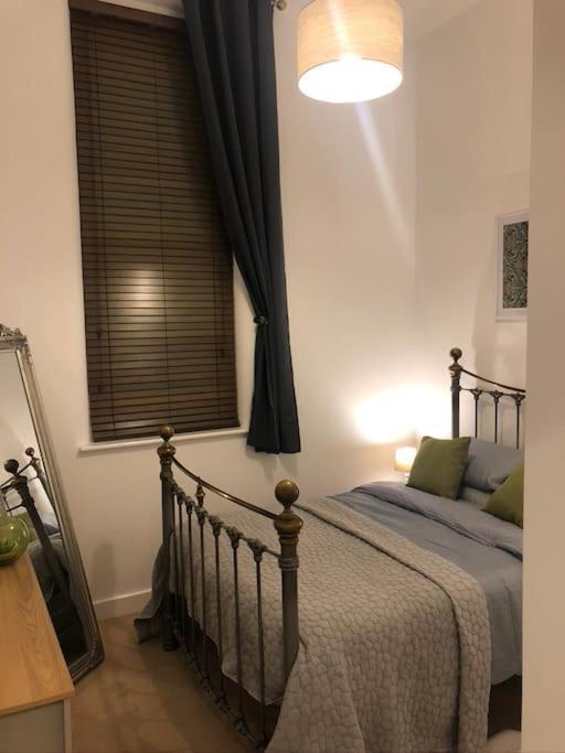 Fusilier Apartment Wrexham City Bagian luar foto